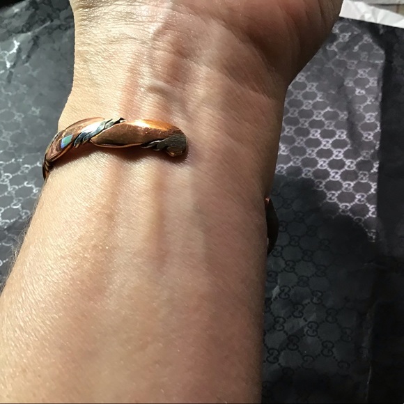 Magnetic copper cuff bangle, essential minerals - Picture 7 of 8